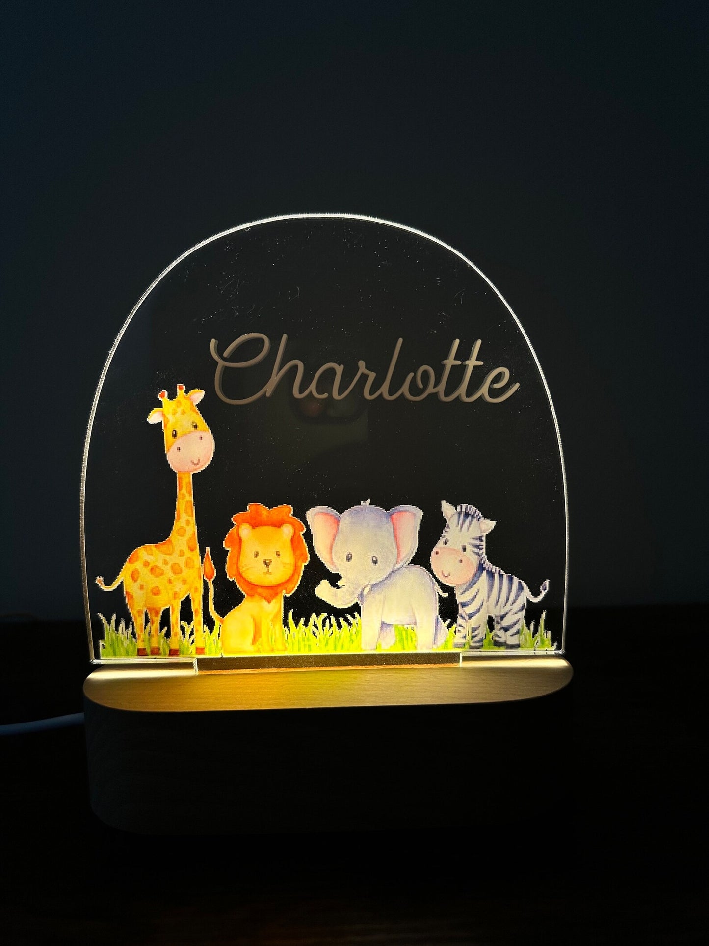 Personalisiertes Nachtlicht mit 4 Tiermotiven (Löwe+Elefant+Giraffe+Zebra) , Babygeschenk Geburt, Taufe Geburtstag, Nachtlicht